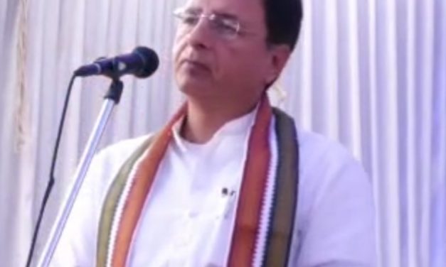 ಲುಕ್‌ ಔಟ್ ನೋಟಿಸ್ ನೀಡಿದ್ದೇ ಬೊಮ್ಮಾಯಿ ಸರ್ಕಾರದ  ವಂಚನೆ : ಸುರ್ಜೆವಾಲ್