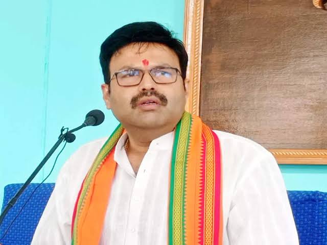 ಚುನಾವಣಾ ಅಖಾಡಕ್ಕೆ ಆನಂದ : ಪಕ್ಷೇತರವಾಗಿ ಸ್ಪರ್ಧೆ ಸಾಧ್ಯತೆ