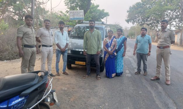 ದಾಖಲೆ ಇಲ್ಲದೆ ಸಾಗಿಸುತ್ತಿದ್ದ ಲಕ್ಷಾಂತರ ಹಣ ವಶ