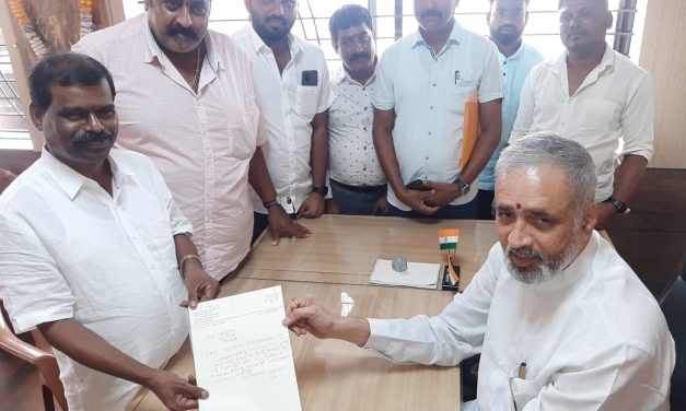 ಎಂಪಿ ಕುಮಾರಸ್ವಾಮಿ ರಾಜೀನಾಮೆ