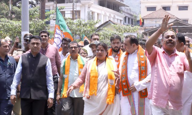 ಆಸ್ತಿ ಜೊತೆ ಸಾಲ ಕೂಡ ಹೆಚ್ಚಳ : 3.50ಕೋಟಿ ಸ್ಥಿರಾಸ್ತಿ ಹೊಂದಿರುವ ರೂಪಾಲಿ ನಾಯ್ಕ