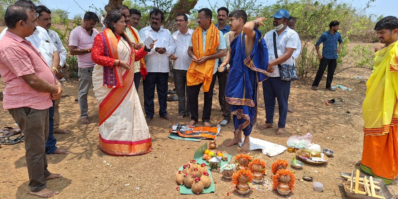 ಮೋದಿ ಸಮಾವೇಶದ ಸ್ಥಳದಲ್ಲಿ ಭೂಮಿಪೂಜೆ : 3 ಲಕ್ಷಕ್ಕೂ ಹೆಚ್ಚು ಜನ ಭಾಗವಹಿಸುವ ನಿರೀಕ್ಷೆ