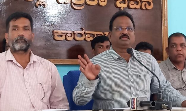 ನಮ್ಮ ಹಣ ನಮ್ಮಗೆ ನೀಡಿ, ಇಲ್ಲದೆ ಹೋದರೆ ಕಾಮಗಾರಿ ಸ್ಥಗಿತ ‌ಮಾಡತ್ತವೆ : ಗುತ್ತಿಗೆದಾರರಿಂದ ಖಡಕ್ ಎಚ್ಚರಿಕೆ