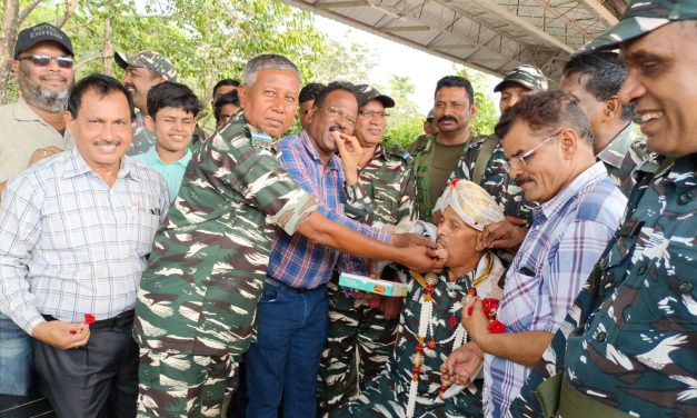 ಚುನಾವಣಾ ಕರ್ತವ್ಯಕ್ಕೆ ಆಗಮಿಸಿದ್ದ ಸಿಆರ್ಪಿಎಫ್ ನೌಕರರಿಗೆ ಜನಶಕ್ತಿ ವೇದಿಕೆಯಿಂದ ಬೀಳ್ಕೊಡುಗೆ