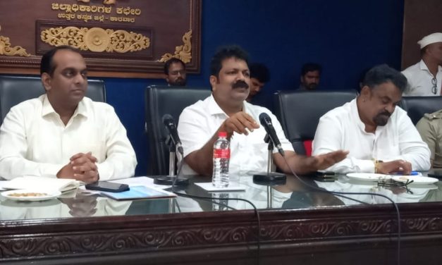 ಬಡವರ ಕೆಲಸ ಮಾಡಲಾಗದ ಅಧಿಕಾರಿಗಳು ಜಿಲ್ಲೆ ಬಿಟ್ಟು ಹೋಗಬಹುದು : ಸಚಿವ ಮಂಕಾಳು ವೈದ್ಯ