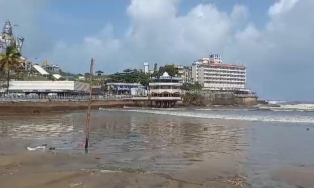 ಪ್ರವಾಸಿಗರು ಕಡಲತೀರಕ್ಕೆ ಪ್ರವೇಶಿಸದಂತೆ ನಿರ್ಬಂಧ