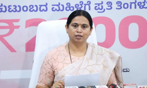 ಗೃಹಲಕ್ಷ್ಮೀ ಯೋಜನೆಗೆ ಡೇಟ್‌ ಫಿಕ್ಸ್‌ : ಲಕ್ಷ್ಮೀ ಹೆಬ್ಬಾಳ್ಳಕರ್