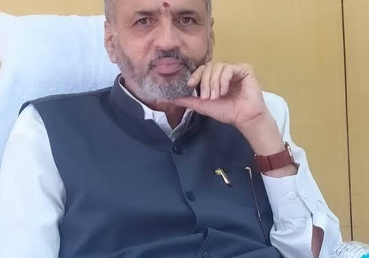ವಿಶ್ವೇಶ್ವರ ಹೆಗಡೆ ಕಾಗೇರಿ ಚಿತ್ತ ಯಲ್ಲಾಪುರ ಕ್ಷೇತ್ರದತ್ತ