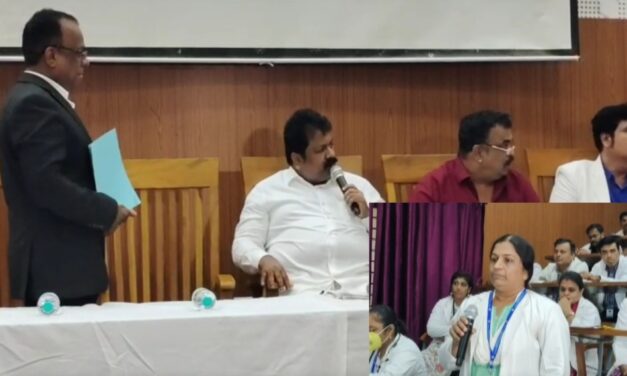 ಕ್ರೀಮ್ಸ್ ಅವ್ಯವಸ್ಥೆಗೆ ನಿರ್ದೇಶಕರೇ ಕಾರಣ : ಸಚಿವರ ಎದುರು ವೈದ್ಯರ ದೂರು