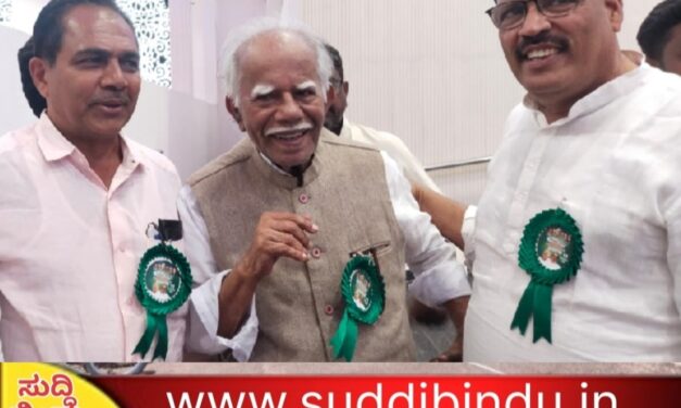 ಜೆಡಿಎಸ್‌ ಇಬ್ಬಾಗ : ರಾಷ್ಟ್ರಾಧ್ಯಕ್ಷ ಸ್ಥಾನದಿಂದ ದೇವೆಗೌಡರ ಉಚ್ಚಾಟನೆ