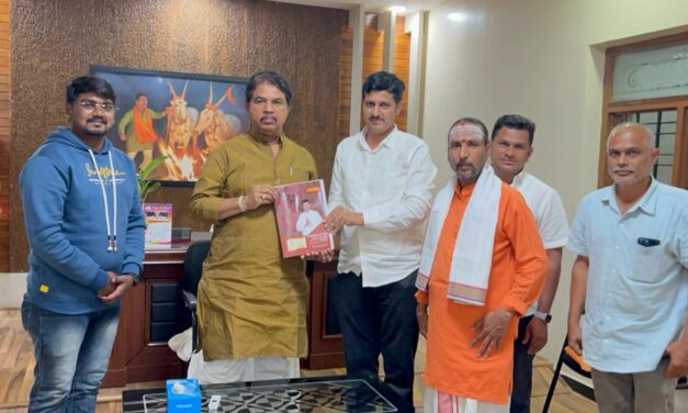 ವಿರೋಧ ಪಕ್ಷದ ನಾಯಕ‌ ಆರ್.‌ಅಶೋಕ ಭೇಟಿ‌ ಮಾಡಿದ ಅನಂತಮೂರ್ತಿ ಹೆಗಡೆ
