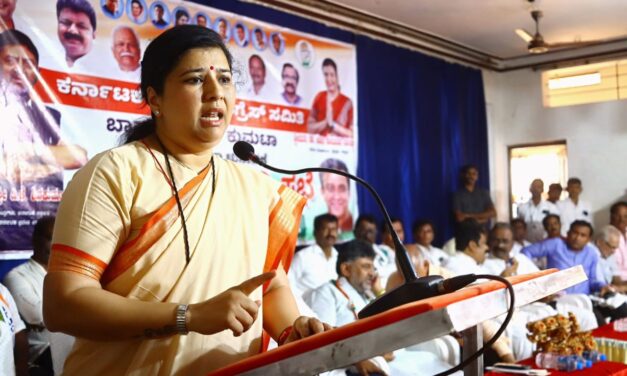 ನಾನು ಉತ್ತರಕನ್ನಡದವಳಲ್ಲ ಎನ್ನುವ ಬಿಜೆಪಿಗರೂ ಪ್ರಚಾರಕ್ಕೆ ನನ್ನ ಕ್ಷೇತ್ರಕ್ಕೇ ಬರಬೇಕು: ಡಾ.ಅಂಜಲಿ ನಿಂಬಾಳ್ಕರ್ ವ್ಯಂಗ್ಯ