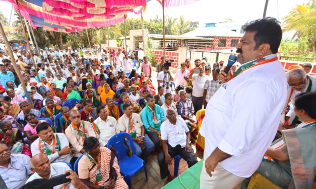 ಹಿಂದುತ್ವದ ಬಗ್ಗೆ ಬಿಜೆಪಿಗರು ಬಹಿರಂಗ ಚರ್ಚೆಗೆ ಬರಲಿ: ಮಂಕಾಳ ವೈದ್ಯ ಸವಾಲು