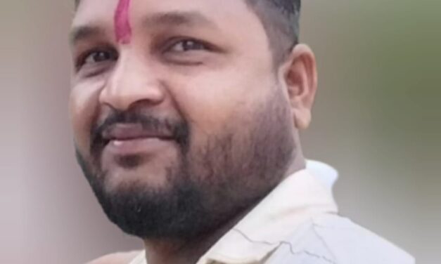 ಪೆಟ್ರೋಲ್ ಸುರಿದುಕೊಂಡು ಆತ್ಮಹತ್ಯೆಗೆ ಯತ್ನಿಸಿದ ಯುವಕ ಸಾವು