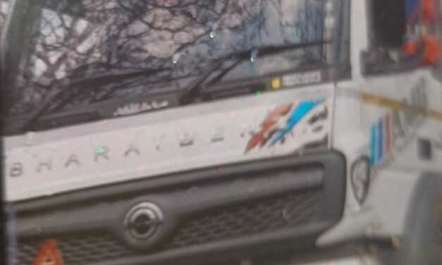 ಗಂಗಾವಳಿ ನದಿಯಲ್ಲಿ ಕೇರಳ ಮೂಲದ ಲಾರಿ ಪತ್ತೆ..?