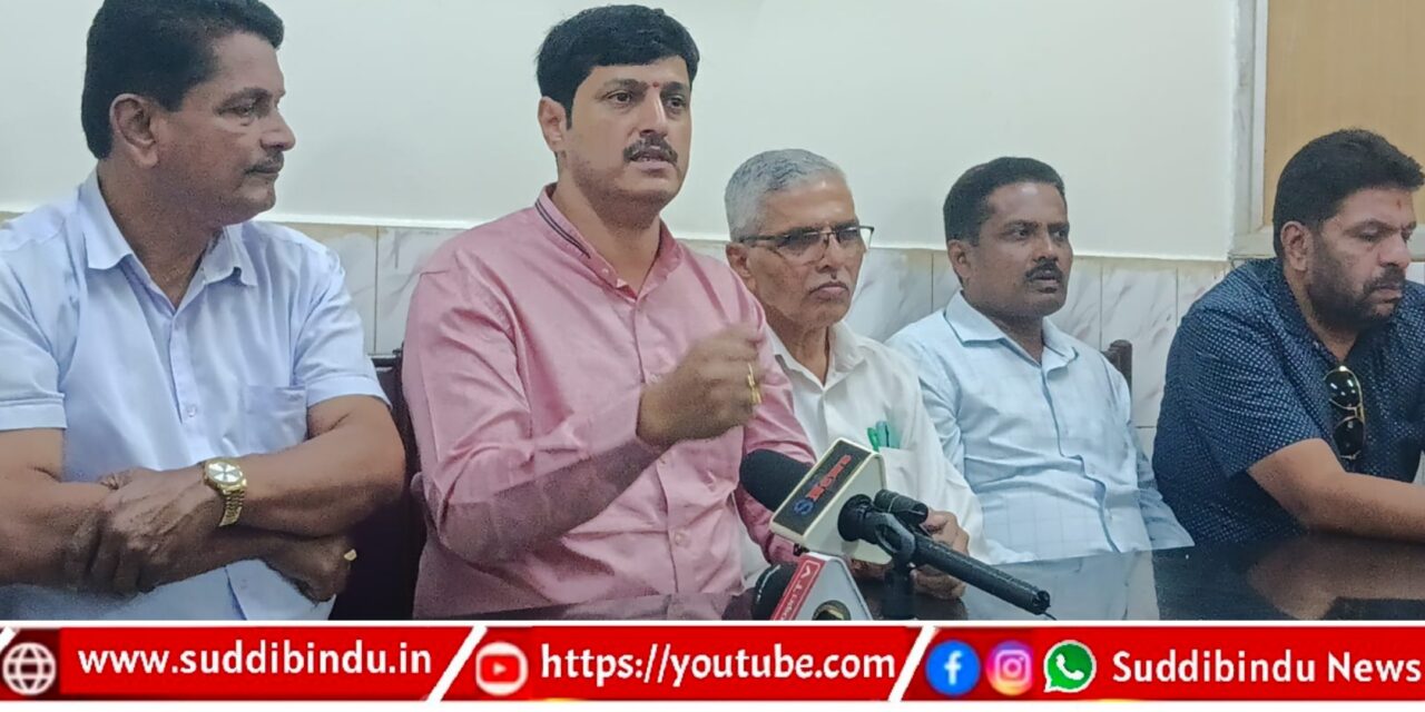 ಯಲ್ಲಾಪುರದ ಸಮಗ್ರ ಅಭಿವೃದ್ಧಿಗೆ ಕದಂಬ ಕನ್ನಡ ಜಿಲ್ಲೆ ಅನಿವಾರ್ಯ : ಜ 21ಕ್ಕೆ ಪೂರ್ವಭಾವಿ ಸಭೆ; ಅನಂತಮೂರ್ತಿ ಹೆಗಡೆ