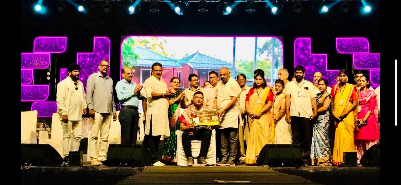 ರಾಘವೇಂದ್ರ‌‌‌ ಡಿ ನಾಯಕ‌ರಿಗೆ “ಅಂಕೋಲಾ‌ ಉತ್ಸವದಲ್ಲಿ ಗೌರವ ಪುರಸ್ಕಾರ