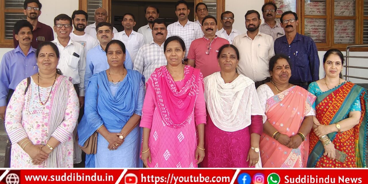 ಕಂದಾಯ ಇಲಾಖಾ ಶಿರಸ್ತೇದಾರ/ಉಪ ತಹಸಿಲ್ದಾರರ ಸಂಘದ ಪದಾಧಿಕಾರಿಗಳ ಆಯ್ಕೆ.