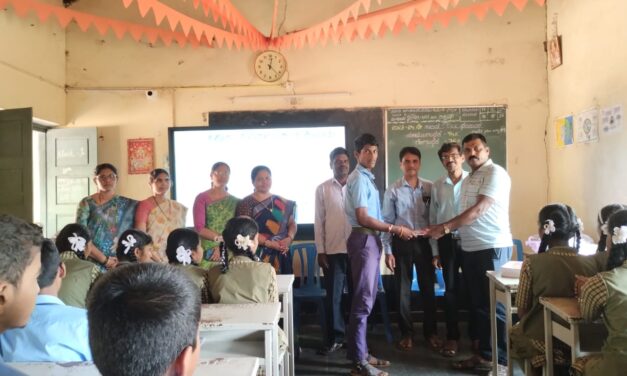 ಬರ್ಗಿ ಪ್ರೌಢಶಾಲೆಯಲ್ಲಿ ಅಗ್ನಿ ಸುರಕ್ಷತಾ ಕ್ರಮಗಳ ಕುರಿತು ಉಪನ್ಯಾಸ,ನೋಟ್ ಬುಕ್ ವಿತರಣೆ