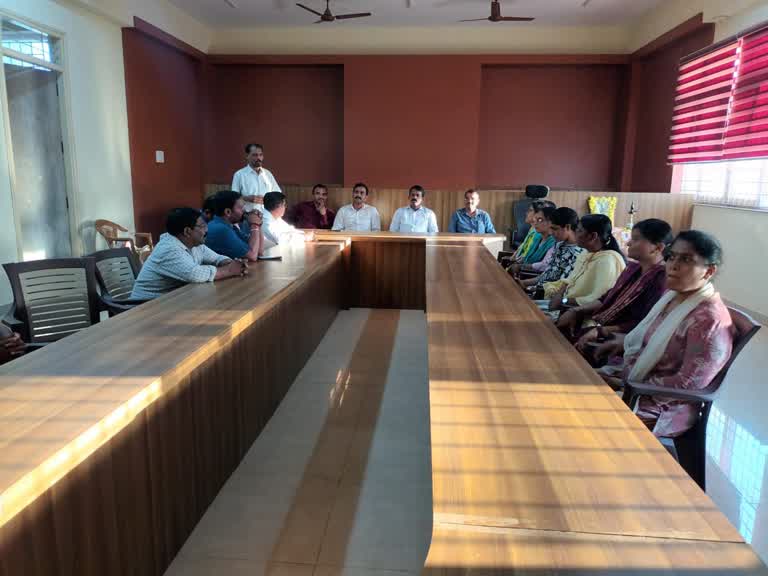 ಶಿರಸ್ತೇದಾರರಾದ ಜಗದೀಶ ಪೂಜಾರಿ ಅವರಿಗೆ ಗೌರವ ಸನ್ಮಾನ