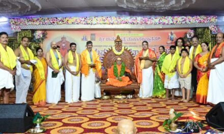 ಚಾತುರ್ಮಾಸ್ಯ ವ್ರತಾಚರಣೆಯಲ್ಲಿ ಗೋಕರ್ಣ ಗ್ರಾಪಂ ಕೂಟದ ಸದ್ಭಕ್ತರಿಂದ ಗುರು ಸೇವೆ