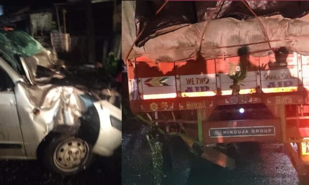 ಕುಮಟಾದಲ್ಲಿ ಲಾರಿಗೆ ಡಿಕ್ಕಿಯಾದ ಕಾರು: ಚಾಲಕನಿಗೆ ಗಾಯ