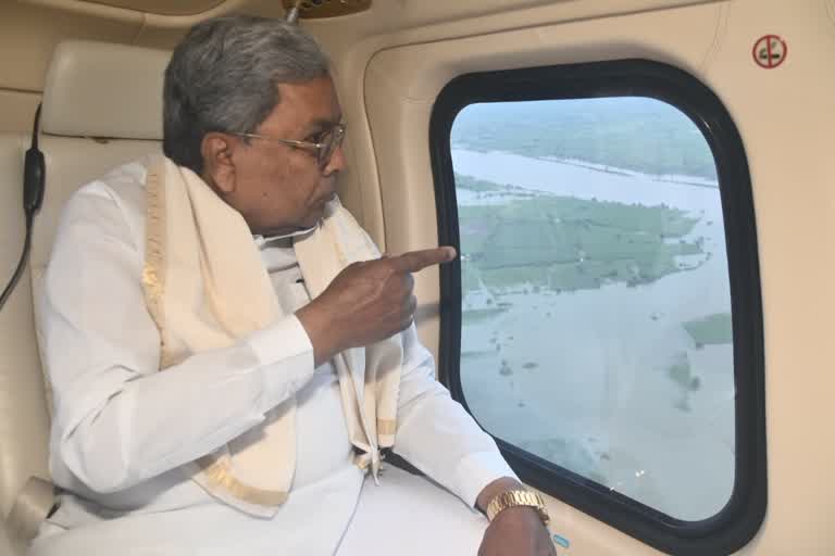 ಪ್ರವಾಹ ಪೀಡಿತ ಜಿಲ್ಲೆಗಳಲ್ಲಿ ಸಿಎಂ ಸಿದ್ದರಾಮಯ್ಯ   ವೈಮಾನಿಕ ಸಮೀಕ್ಷೆ