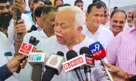 ದೇಶಪಾಂಡೆ ಹೇಳಿಕೆ ವಿರುದ್ಧ ಎಲ್ಲೆಡೆ ಆಕ್ರೋಶ :  ರಾಜೀನಾಮೆಗೆ ತೀವ್ರ ಒತ್ತಾಯ