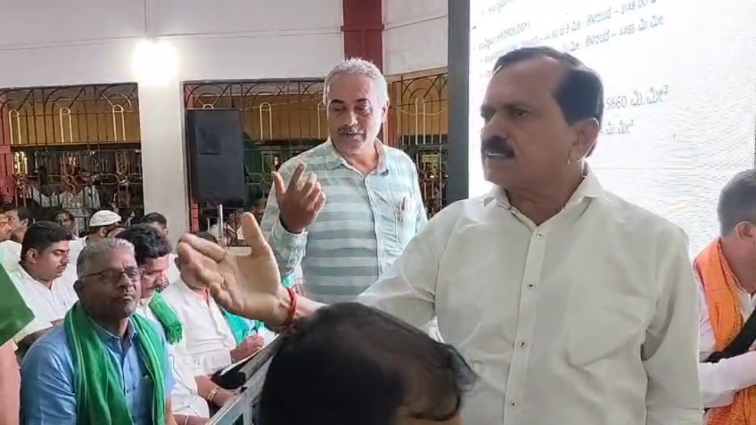 ಶರಾವತಿ ಪಂಪ್ಡ್ ಸ್ಟೋರೆಜ್ ಯೋಜನೆ ಹಿನ್ನಲೆ: ಹೊನ್ನಾವರದ ಗೇರುಸೊಪ್ಪದಲ್ಲಿ ಸಾರ್ವಜನಿಕ ಅಹವಾಲು ಸಭೆ