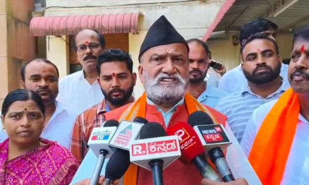 ಲವ್ ಜಿಹಾದ್’ ಆರೋಪ : ಮುಕಳೆಪ್ಪ ವಿರುದ್ಧ ಕ್ರಮಕ್ಕೆ ಮುತಾಲಿಕ್ ಆಗ್ರಹ