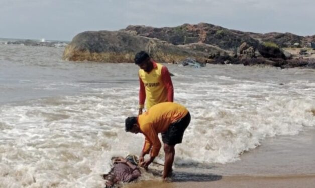 ಗೋಕರ್ಣ ಓಂ ಬೀಚ್‌ನಲ್ಲಿ ಸೆಲ್ಫಿ ದುರಂತ : ಶಿವಮೊಗ್ಗ ಮೂಲದ ಪ್ರವಾಸಿಗ ಸಾವು