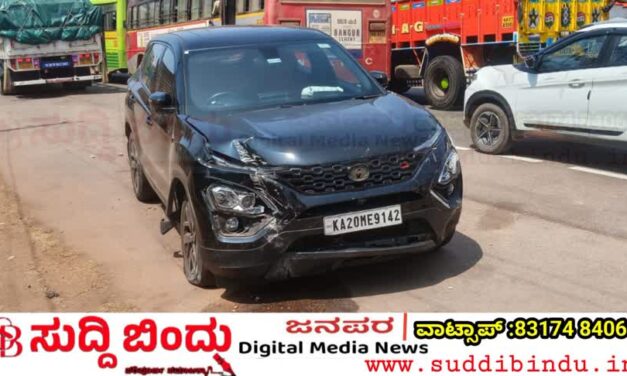 ಮಿರ್ಜಾನ ಬಳಿ ವಿದ್ಯುತ್ ಕಂಬಕ್ಕೆ ಡಿಕ್ಕಿ ಹೊಡೆದ ಕಾರ : ಮಂಗಳೂರು ಮೂಲದ ನಾಲ್ವರು ಬಚಾವ್.