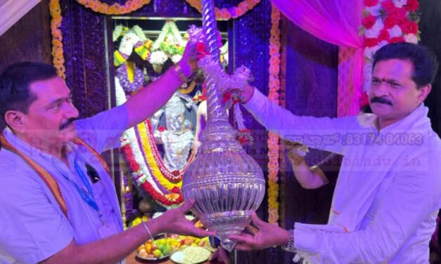 ಕೋಟೆ ಆಂಜನೇಯನಿಗೆ ಬೆಳ್ಳಿ ಭೀಮಗದೆ ಸಮರ್ಪಿಸಿದ ಶಾಸಕ‌ ಭೀಮಣ್ಣ ನಾಯ್ಕ