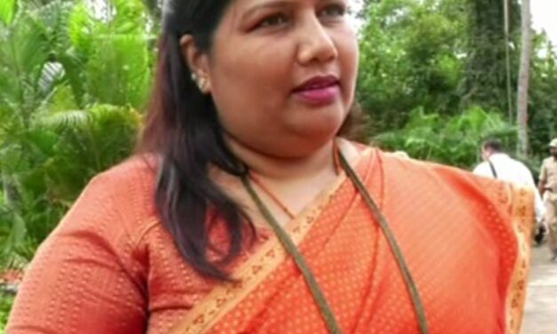 ಸಚಿವ ಸಂಪುಟದಲ್ಲಿ ಮಹಿಳೆಯರಿಗೆ ಅವಕಾಶ ನೀಡದಿರುವುದು ಅವಮಾನ: ರೂಪಾ ನಾಯ್ಕ