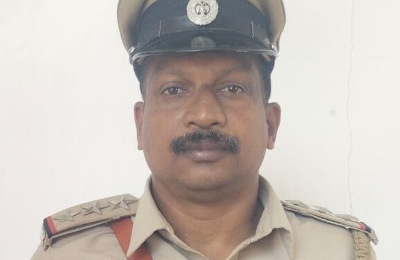 ಕುಮಟಾದಲ್ಲಿ ಓಸಿ, ಮಟ್ಕಾ, ಅಕ್ರಮ ಮರಳು ದಂಧೆಗೆ ಬ್ರೇಕ್‌!  ಇನ್ಸ್‌ಪೆಕ್ಟರ್ ಕೆ. ಕುಸುಮಾಧರ್ ಖಡಕ್ ನಡೆ , ಅಕ್ರಮ ದಂಧೆಕೋರರಿಗೆ ನಡುಕ